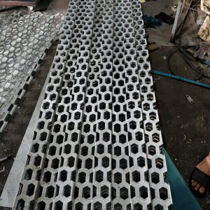 TẤM VÁCH TRANG TRÍ KIM LOẠI HỌA TIẾT TỔ ONG